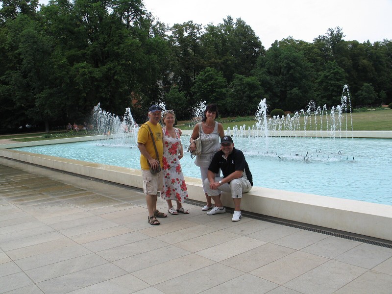 img00027.jpg