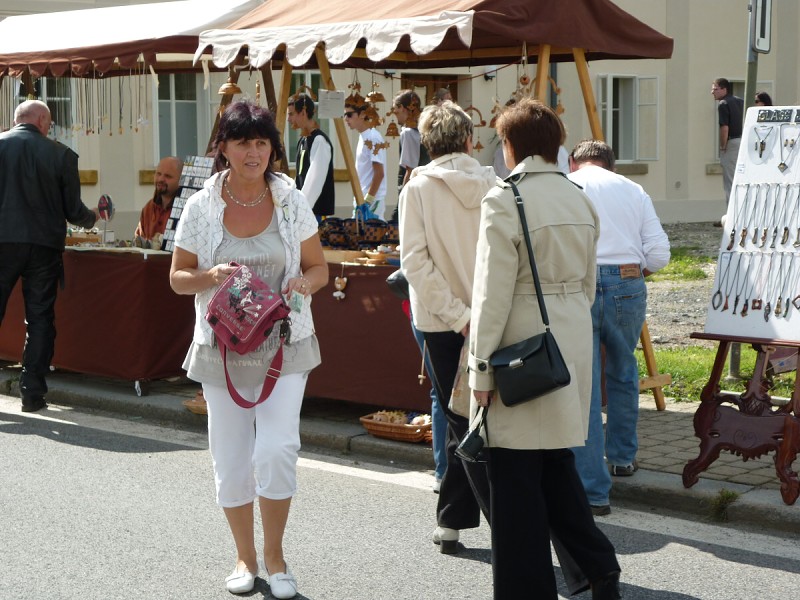 img00003.jpg